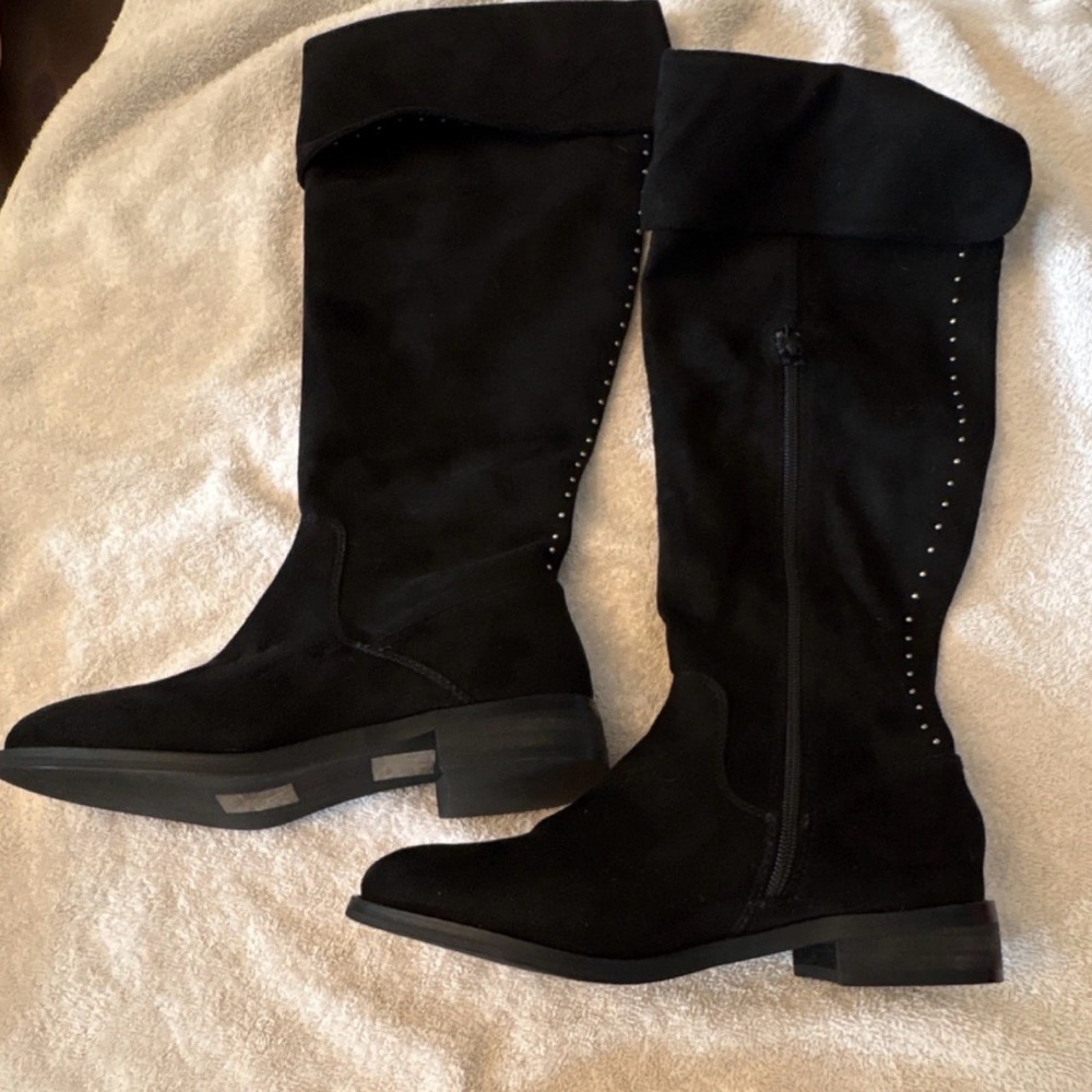GC Shoes Audrey Black mid calf Boots with Studded Detail Brand New